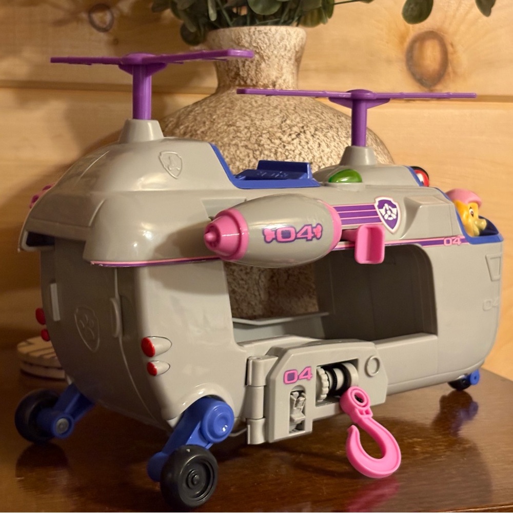 Paw Patrol Skye’s Ultimate Rescue Helicopter. Excellent Condition. RARE! Video - Picture 6 of 7